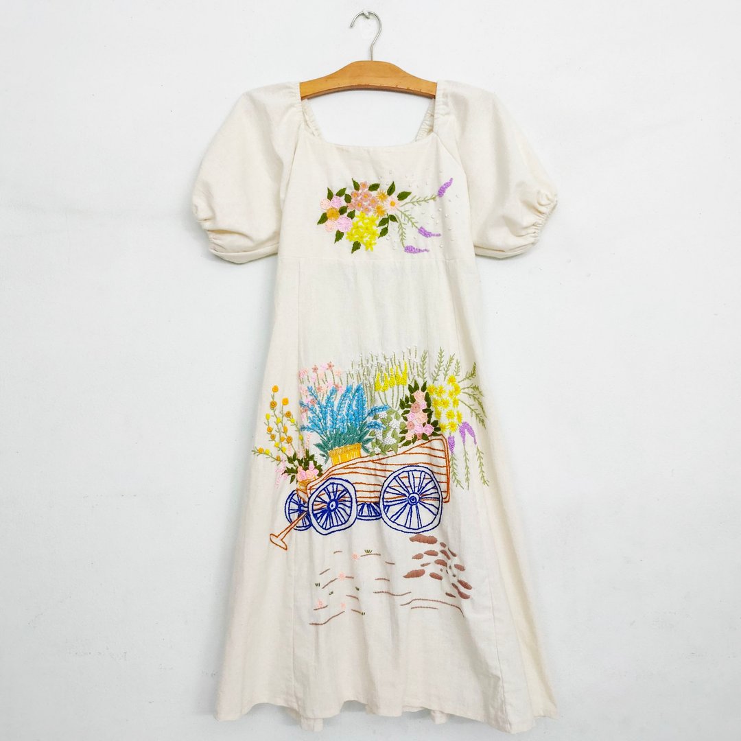 Young thick cotton dress embroidered with flower lover cart pattern No.STA0411 - 洋装/连衣裙 - 棉．麻 白色