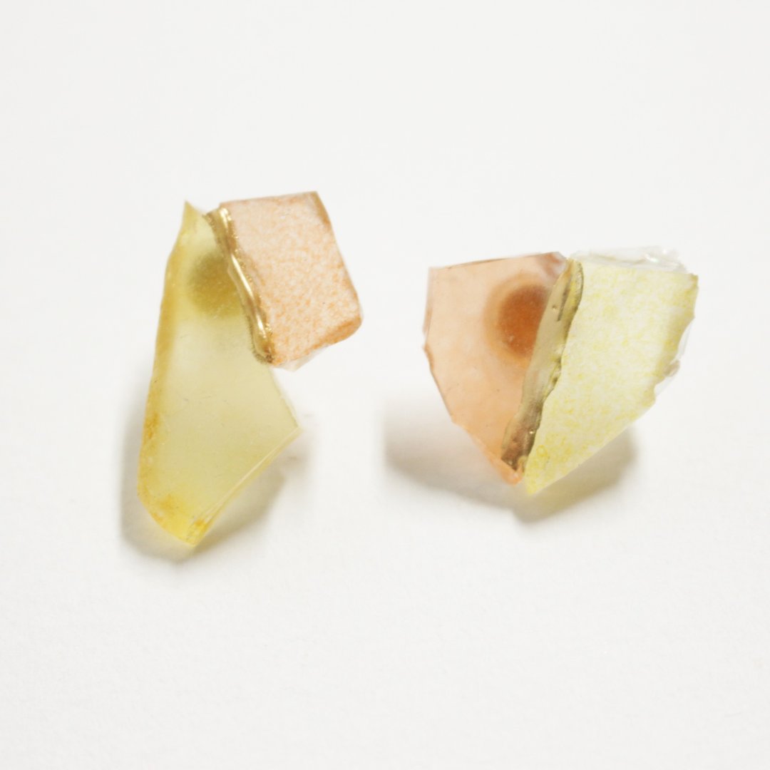 Sea grass gold spliced ​​earrings / earrings orange &amp; yellow - 耳环/耳夹 - 玻璃 黄色