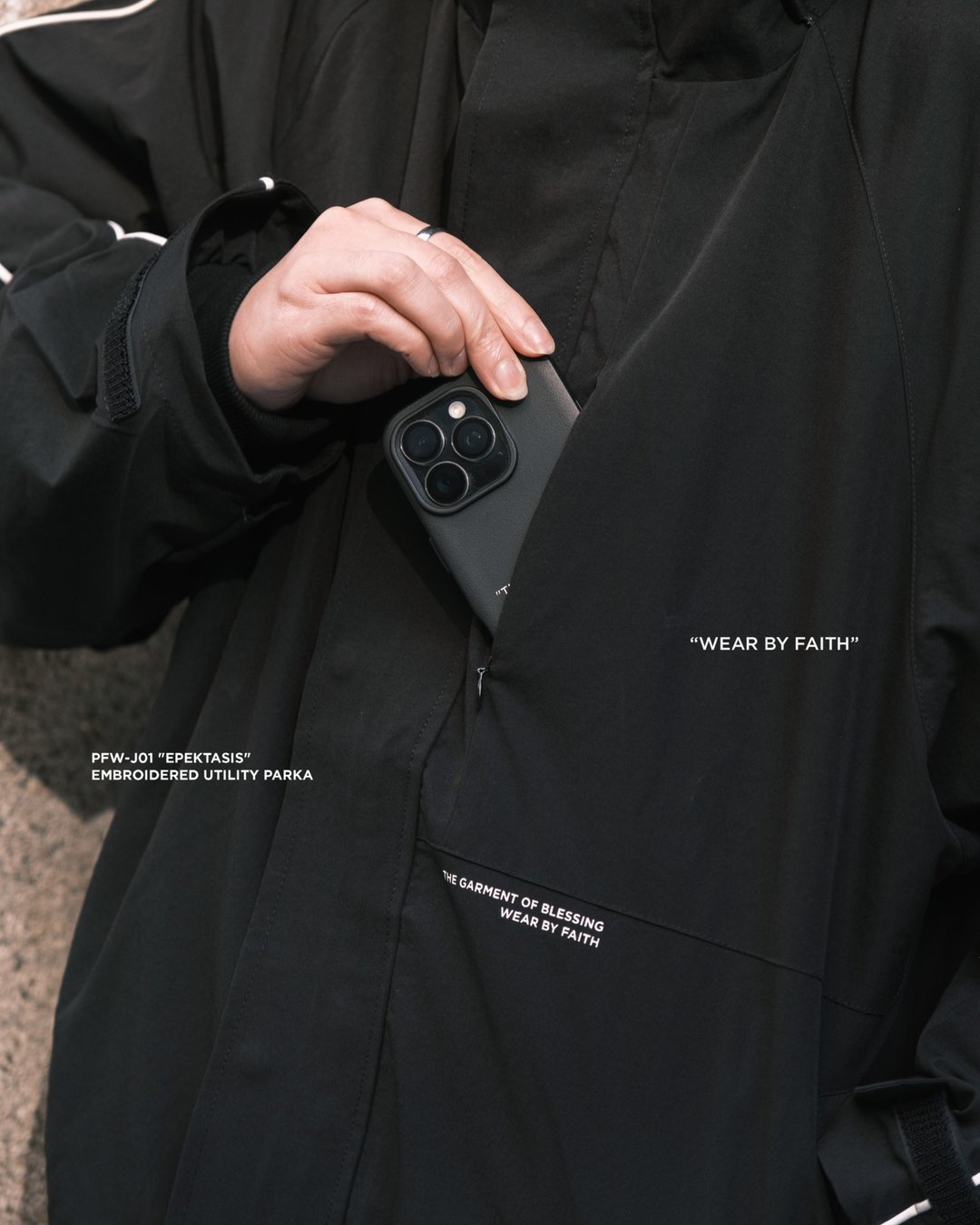 24AW PFW-J01 Epektasis Embroidered Utility Parka-黑色 - 女装休闲/机能外套 - 防水材质 