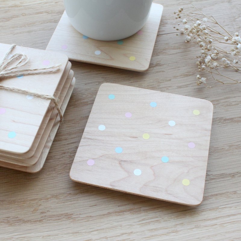 彩色点点杯垫一入 手工刷色 可加购雷雕姓名 台湾限量手作 - 杯垫 - 木头 咖啡色