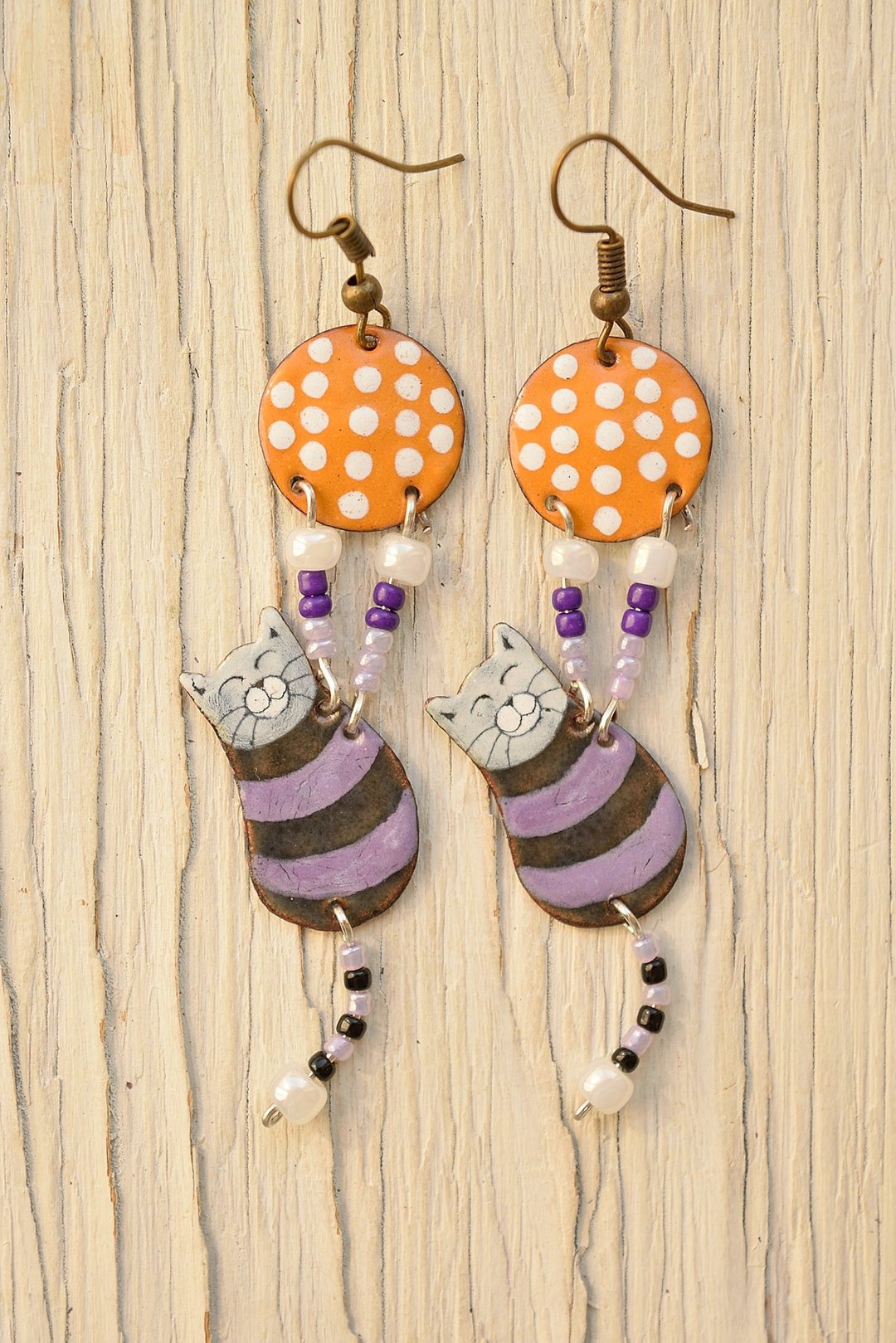 Violet Cat Earrings, Enamel Earrings, Polka Dot Ball and Cat, Enamel Jewelry, - 耳环/耳夹 - 珐琅 紫色