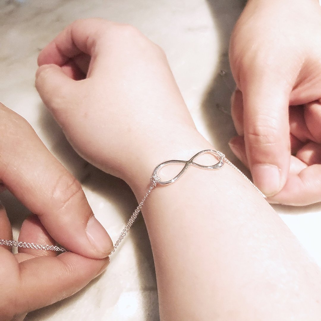 爱。无限 手链 Infinity。Love Bracelet  - 手链/手环 - 其他金属 银色
