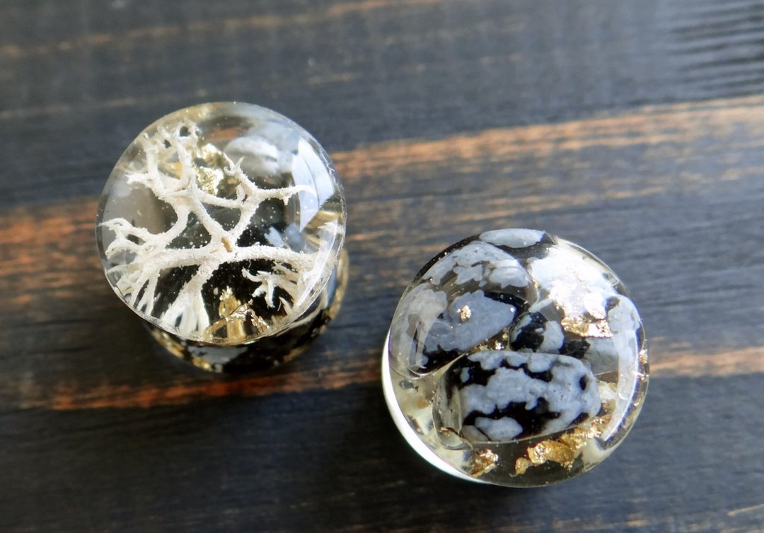 Snowflake Obsidian plugs tunnels 00g ear gauges Gemstone  for men for women - 耳环/耳夹 - 石头 白色