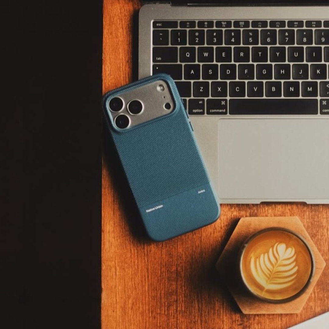 Native Union | 巴黎系列手机壳 夜蓝 适用iPhone17/16系列 - 手机壳/手机套 - 人造皮革 蓝色