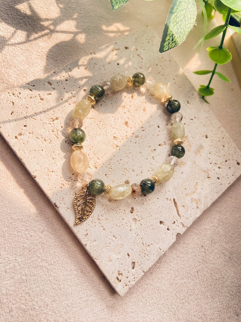 招财聚财。舒缓压力。心灵疗愈。事业运提升。金祖母/绿磷辉/幽灵 - 手链/手环 - 半宝石 绿色