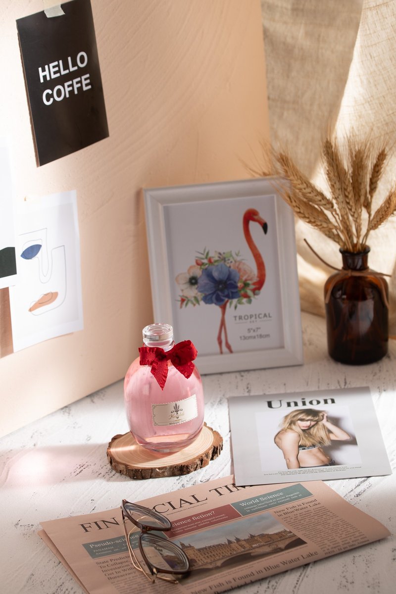 奇幻扩香系列 | 午夜巴黎 Midnight Paris 250ml - 香薰/精油/线香 - 浓缩/萃取物 红色