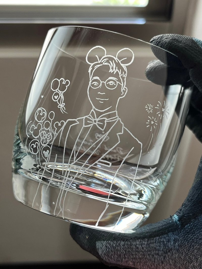 【定制化礼物】一杯刻一人夫妻情侣 结婚对杯 玻璃雕刻酒杯 结婚 - 订制画像 - 玻璃 透明