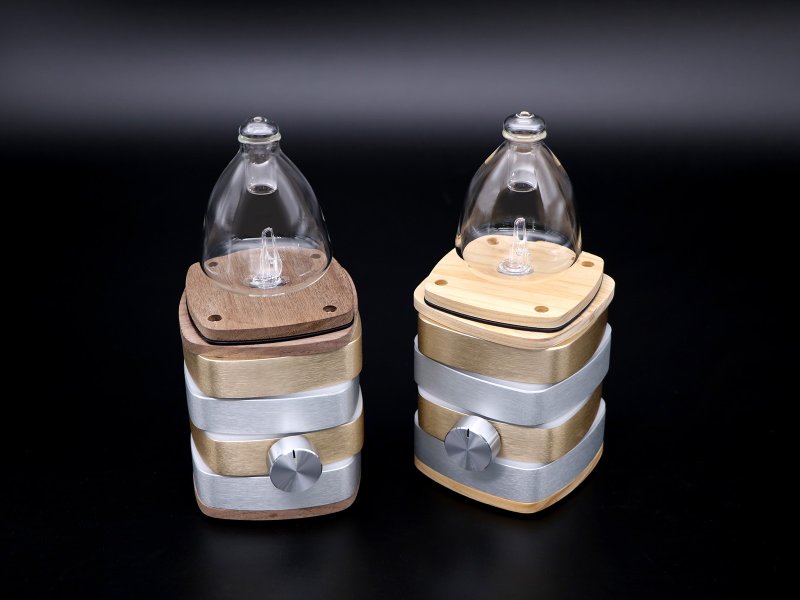 Twist 旋转扩香仪 - 香薰/精油/线香 - 其他金属 透明