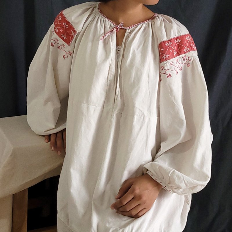 BajuTua /古着/ 1940's Vyshvaka 乌克兰手缝刺绣洋装 - 麦穗 - 洋装/连衣裙 - 棉．麻 白色