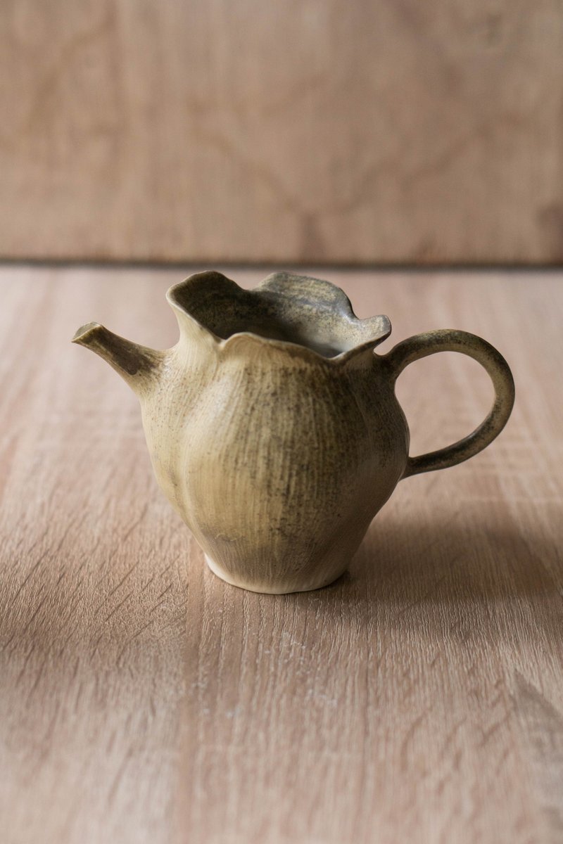 柴烧白瓷花形茶海 - 茶具/茶杯 - 陶 黄色