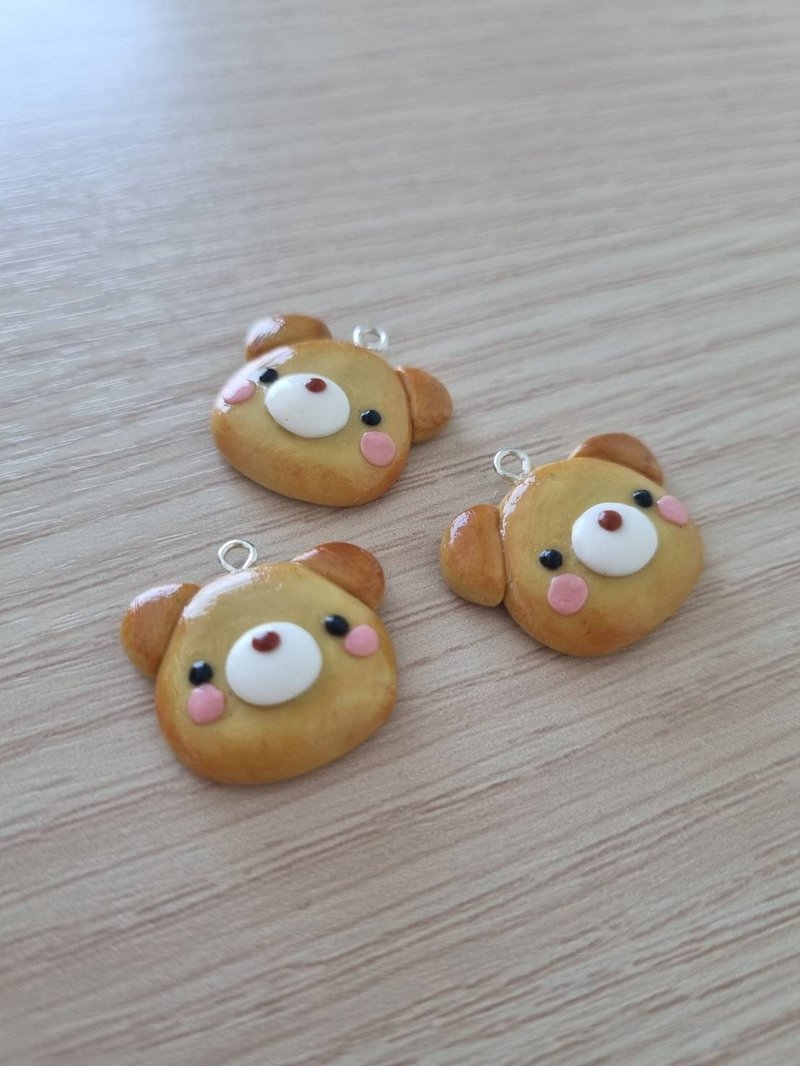 可做成项链或钥匙圈的小熊吊坠，聚合物黏土。 - 吊饰 - 陶 咖啡色