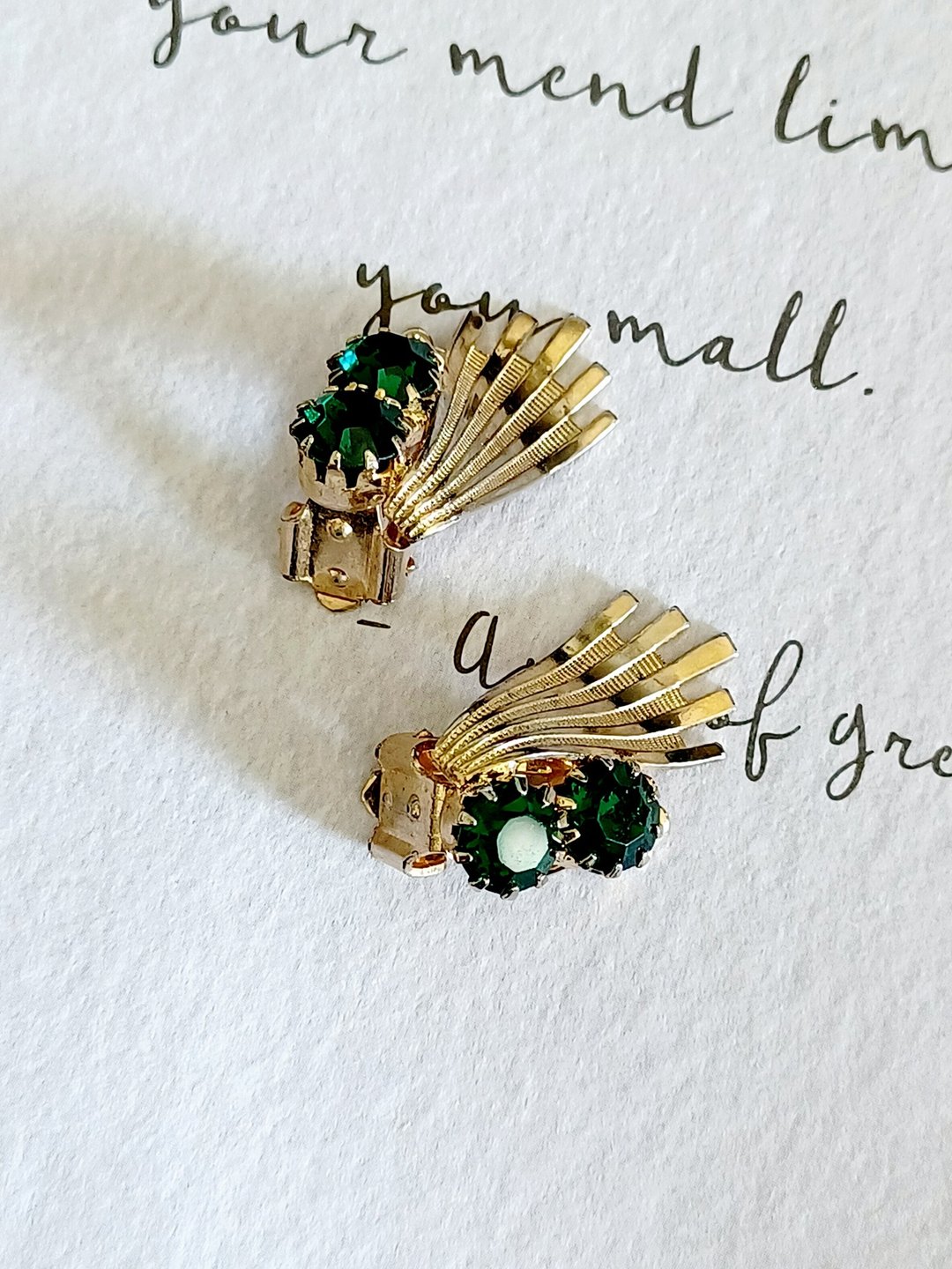 vintage jewelry  金色风琴纹单色莱茵钻 夹式耳环 - 耳环/耳夹 - 其他金属 