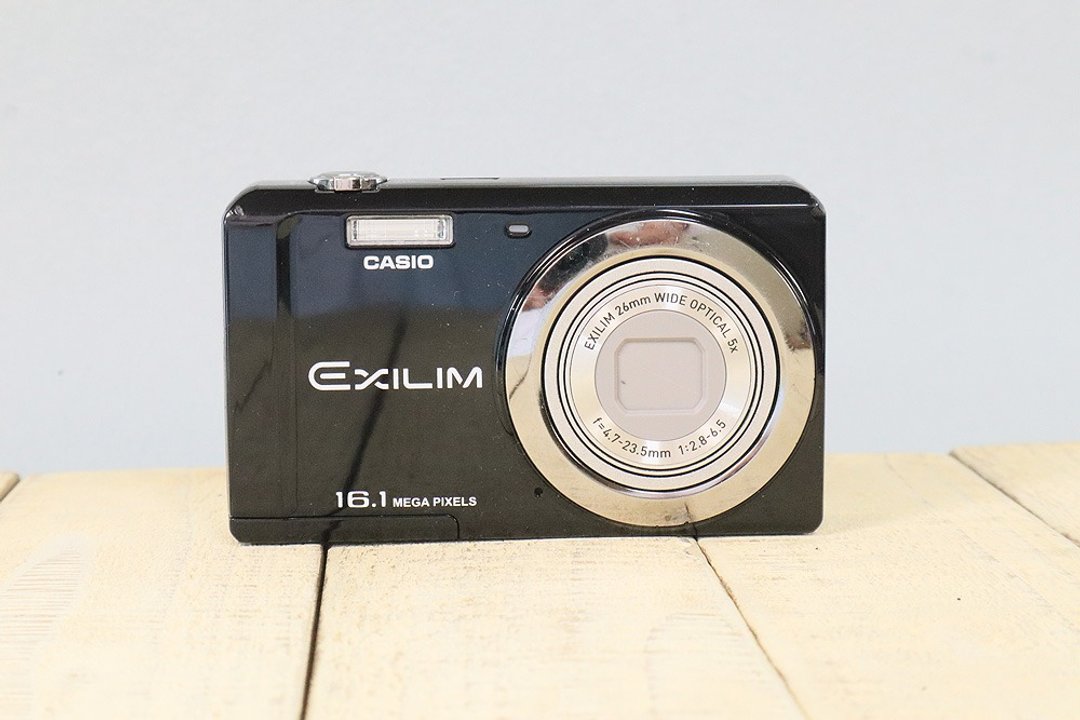 [工作产品] CASIO EXILM EX-ZS6 轻巧型数位相机 S/N61027591A P014 - 相机 - 其他金属 黑色