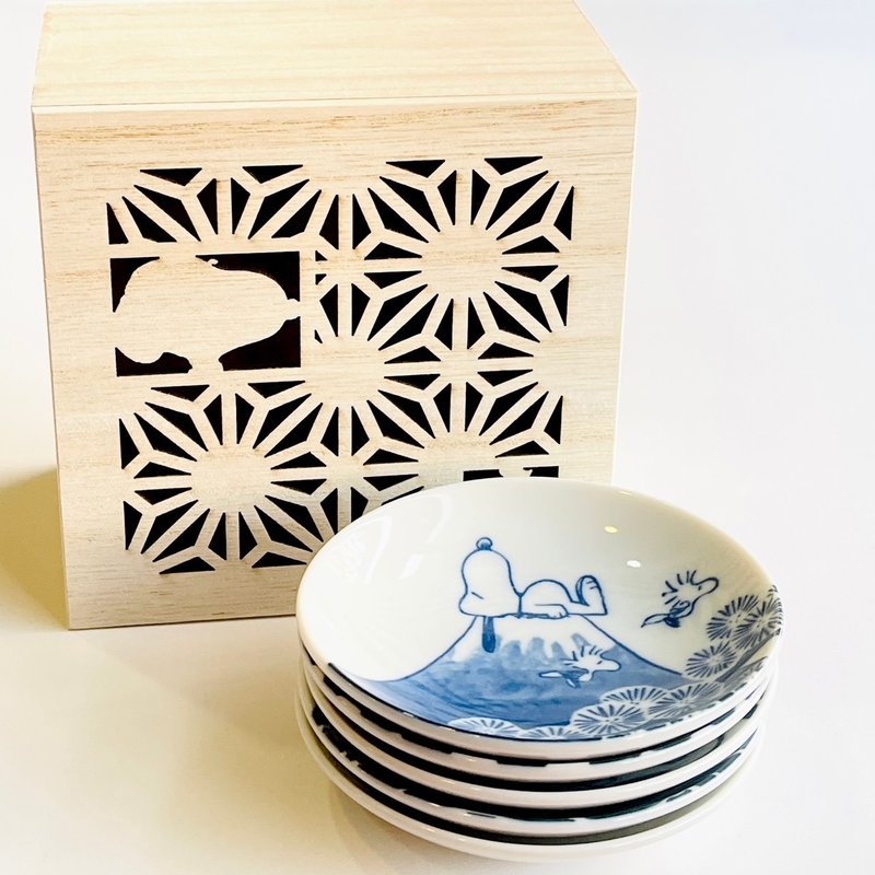 【绝版品】美浓烧-Peanuts史努比联名小盘木盒礼盒 - 盘子/餐盘/盘架 - 瓷 白色