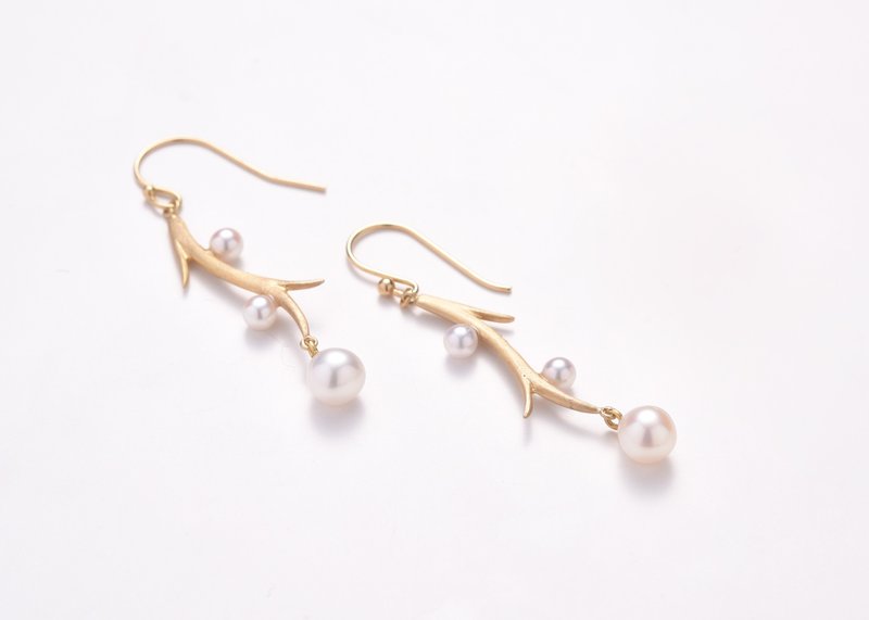 Akoya Pearl Branch Earrings 1 Gold Color - 耳环/耳夹 - 宝石 金色