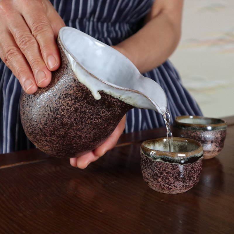 Made in Japan Handmade Pottery Sake Bottle and cup set - 酒杯/酒器 - 陶 