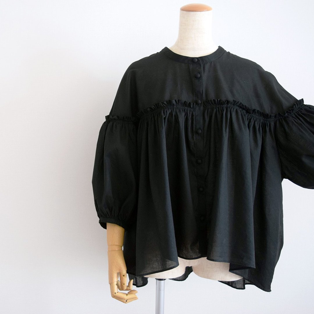Cotton switching gather 3/4 sleeve blouse Black plain Made to order - 女装上衣 - 棉．麻 黑色