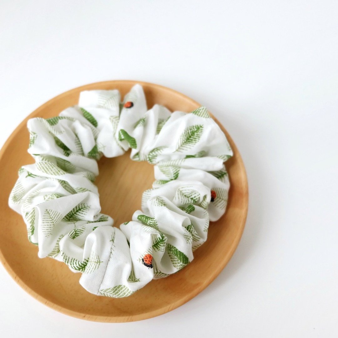 Handmade by Beatrice | 手工北欧风树叶 大肠发圈 - 发饰 - 棉 多色