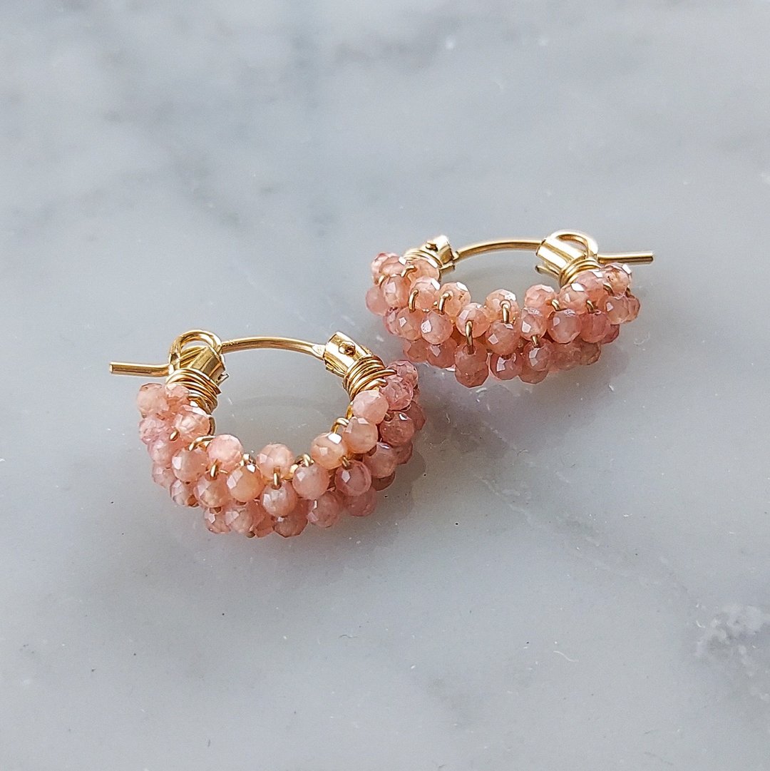 14Kgf Incarose wrapped hoop pierced earrings / clip on earrings - 耳环/耳夹 - 宝石 粉红色