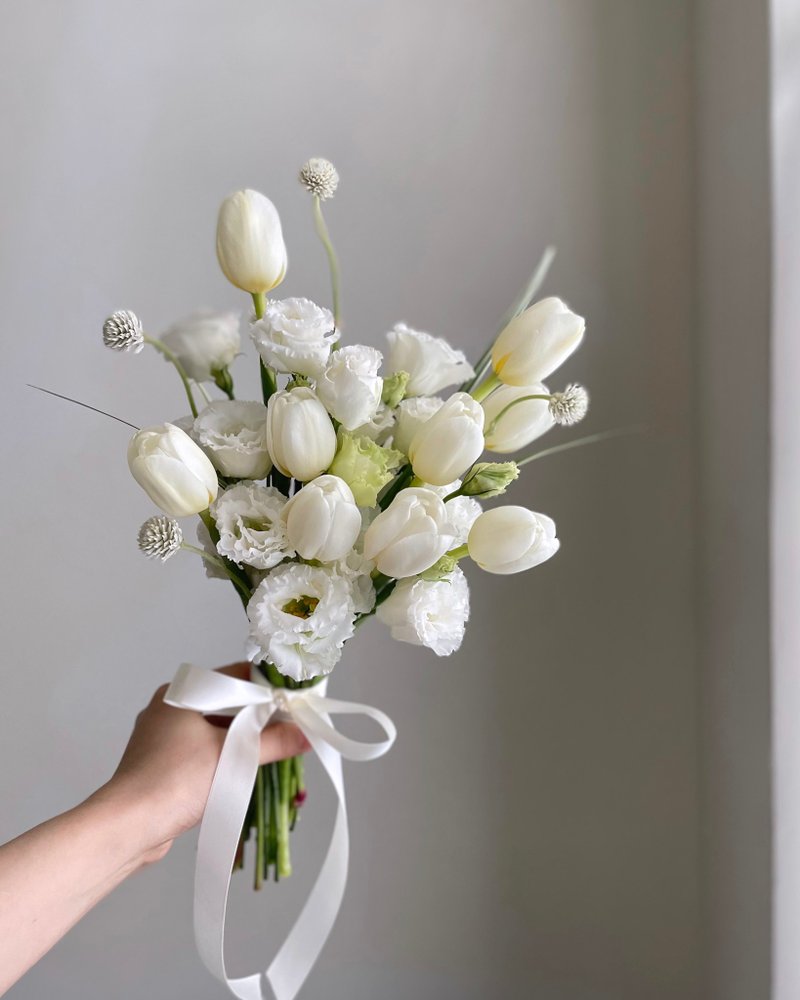 【鲜花】白绿色郁金香洋桔梗韩式鲜花捧花 - 其他 - 植物．花 白色