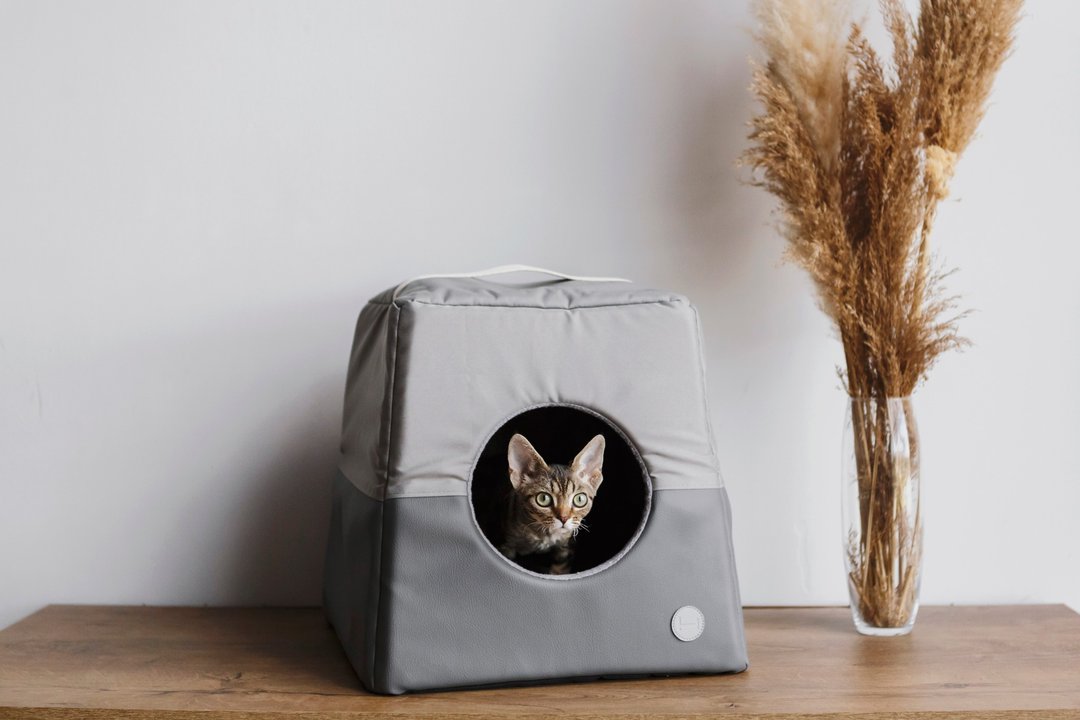 Cat house, cat nest, soft cat basket, convertible cat house Small size - Grey - 床垫/笼子 - 其他材质 银色