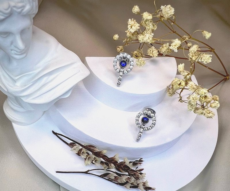 花心兔 月光石耳环_蓝湖少女的等待 - 耳环/耳夹 - 其他金属 银色