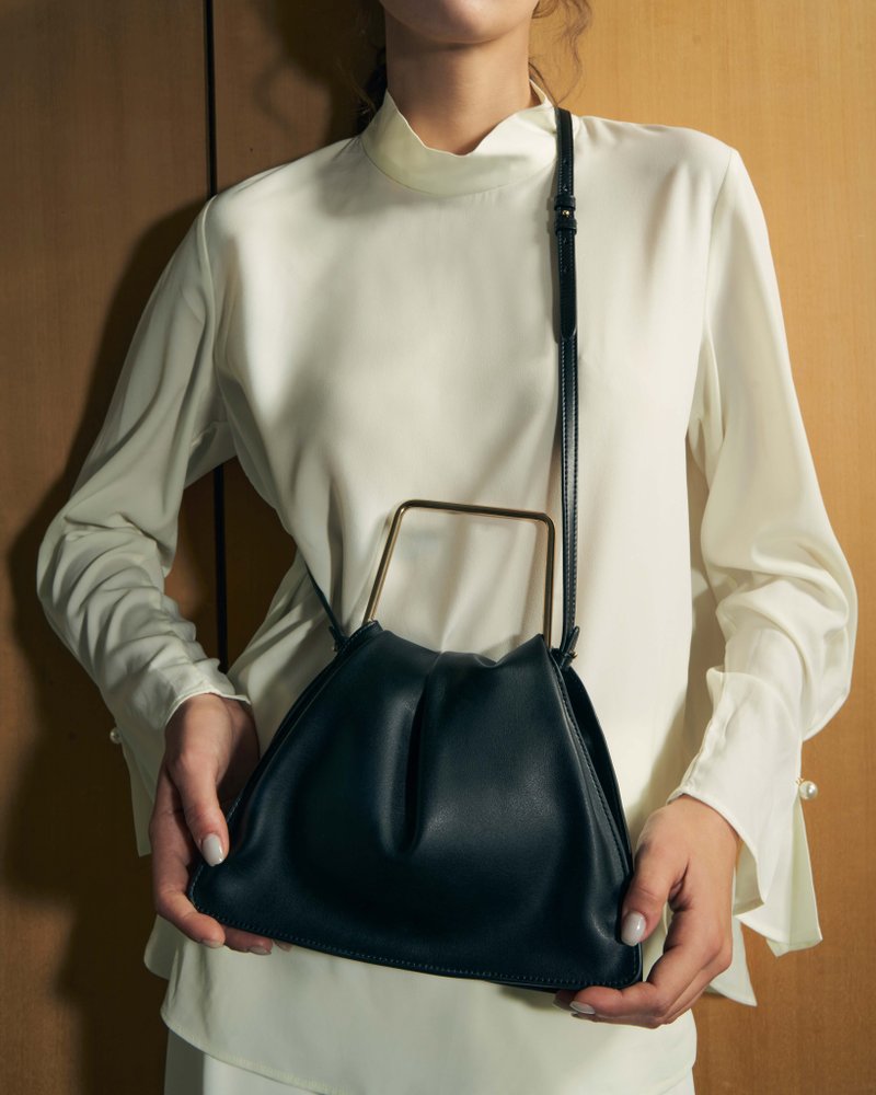 Poppy Bag 素皮革 手提包 斜背包 黑色 - 侧背包/斜挎包 - 人造皮革 黑色