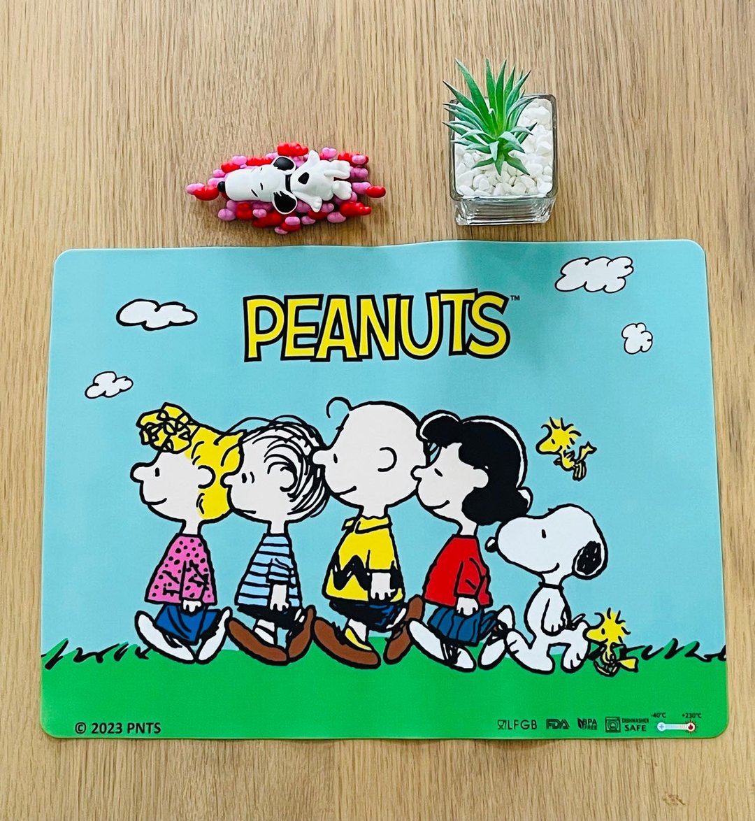 SNOOPY 史诺比食品级硅胶餐垫 PEANUTS正版授权(湖水绿) - 餐垫/桌巾 - 硅胶 绿色