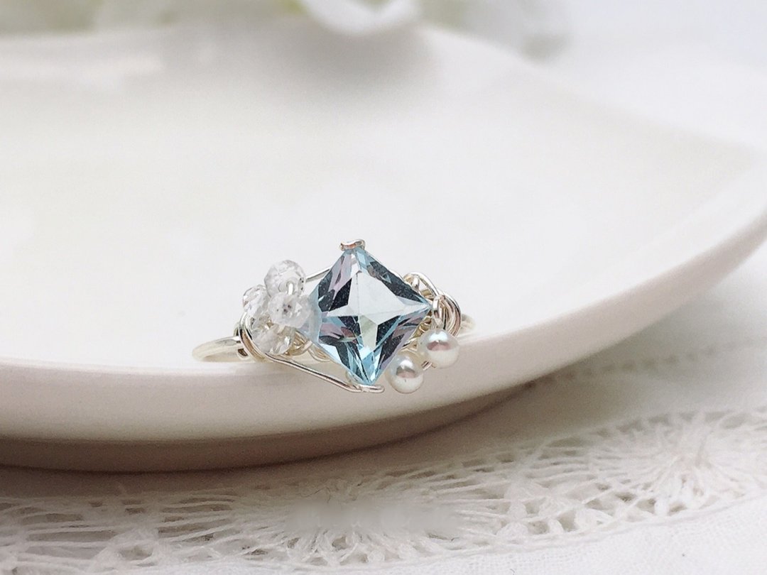 Marie's garden - Sky Blue Topaz White Topaz Freshwater Pearl Wire Ring - 戒指 - 宝石 蓝色