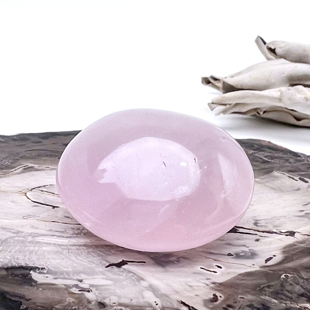 棠微。手把 人缘 疗愈  l 粉晶 粉水晶 福利品 有天然矿缺 l - 摆饰 - 水晶 粉红色
