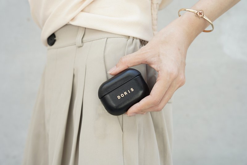 【可立体金属字名字】AirPods 全系列 真皮保护壳 - 耳机收纳 - 真皮 多色