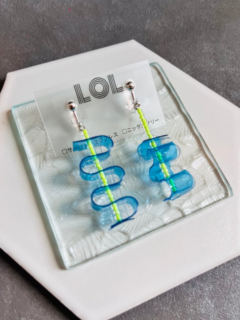 PVC DesignB028 耳针式耳环/耳夹式耳环 - 耳环/耳夹 - 其他材质 蓝色