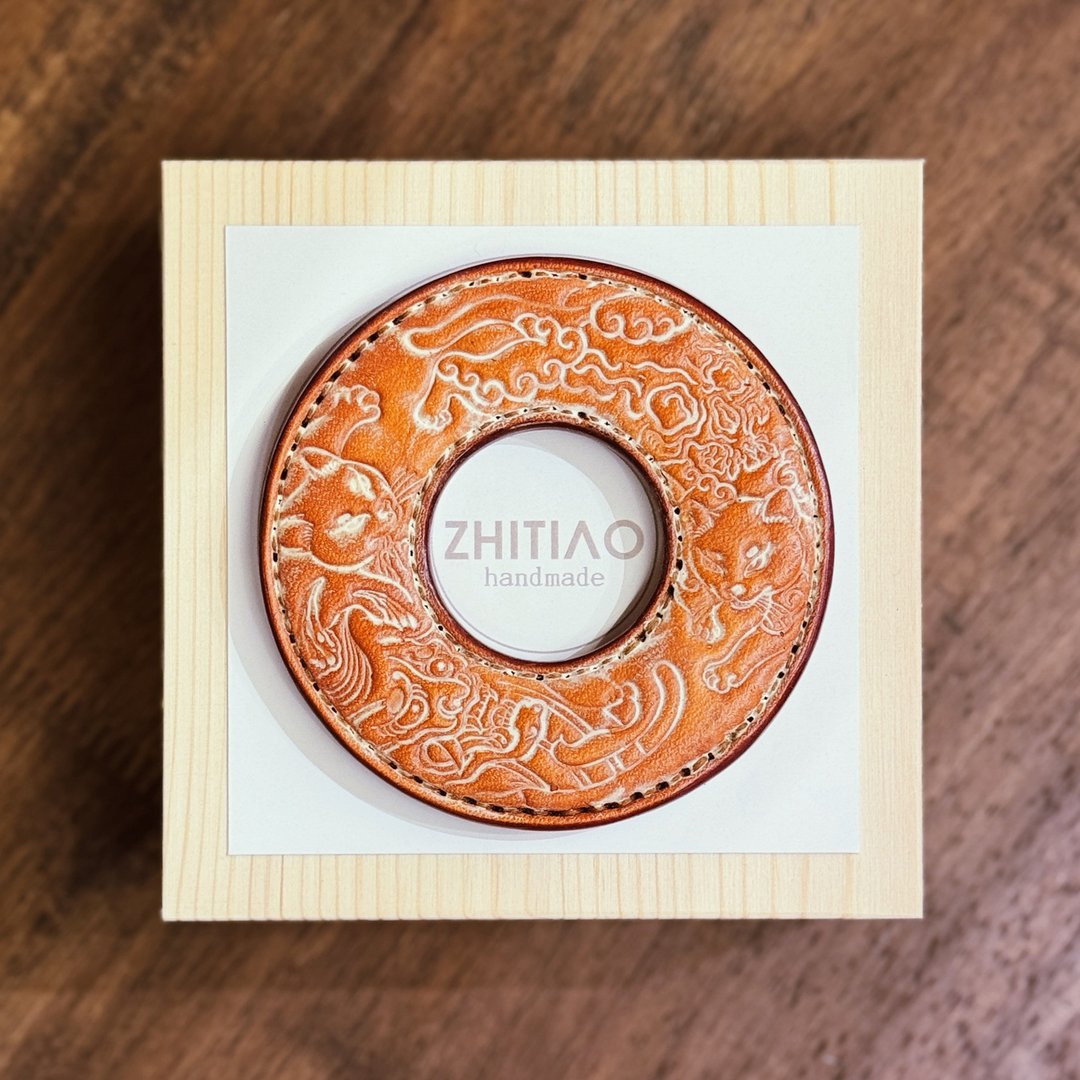 原创手工制作牛皮剑道刀镡 猫侍武者 雾蜡黄棕 剑锷 Tsuba - 运动配件 - 真皮 橘色