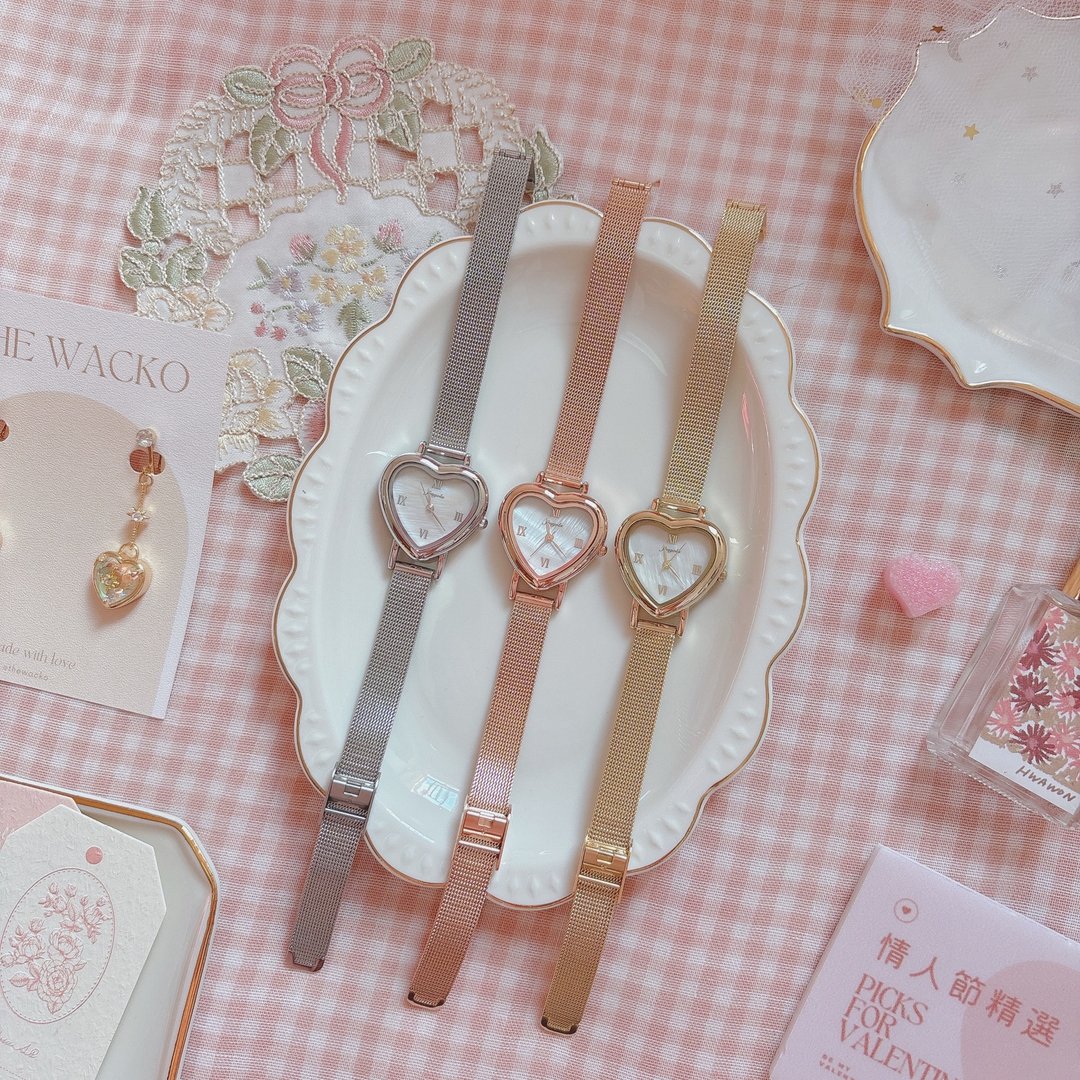 考试手表 复古 Heart Watch 女装 心形手表 心心钢表 爱心 手表 n - 女表 - 其他材质 金色