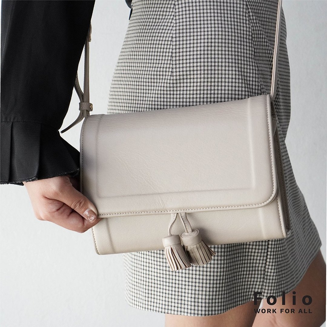 FOLIO : Phu Cross Body Bag Made Of Nappa Leather - 后背包/双肩包 - 真皮 咖啡色