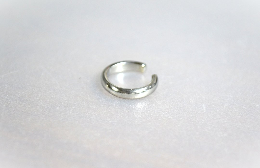 Titanium ear cuff・钛金属耳骨夹=ta・s= - 耳环/耳夹 - 其他金属 透明