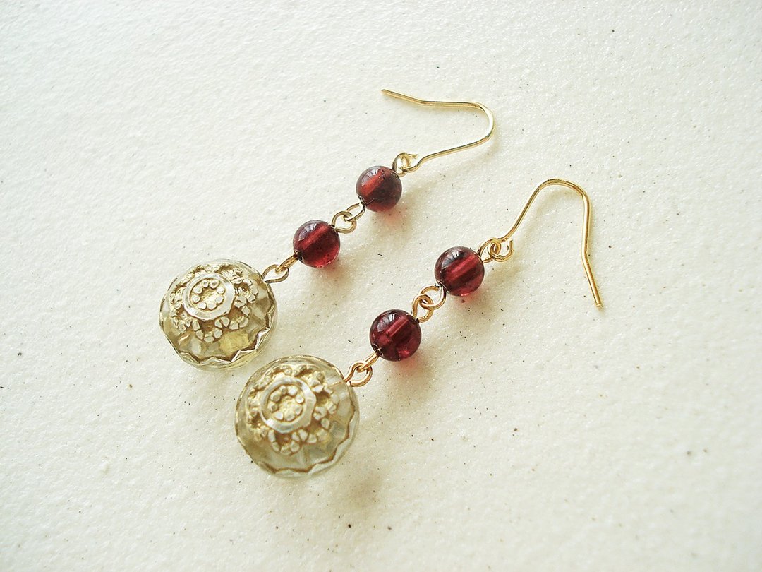 Garnet, antique style hook earrings 穿孔 - 耳环/耳夹 - 石头 红色