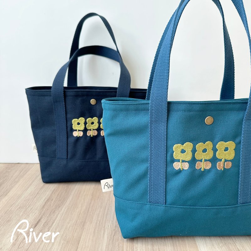 【River】手提托特刺绣小花包/宝蓝 - 手提包/手提袋 - 棉．麻 蓝色