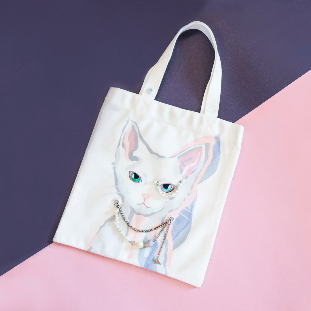 猫咪双面插画帆布包白色-珍珠眼镜卷毛猫 - 手提包/手提袋 - 聚酯纤维 白色