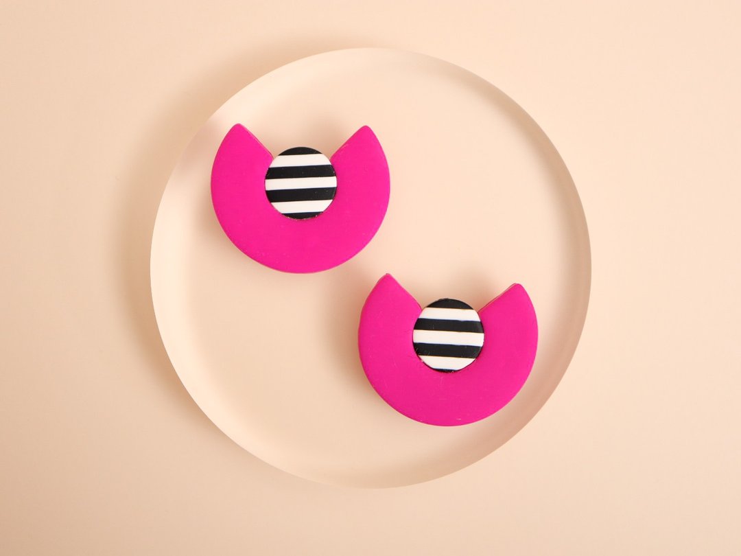 Pink and Border Stud Clip-On/Pierced Earrings/Hypoallergenic to Metals/24 - 耳环/耳夹 - 粘土 粉红色