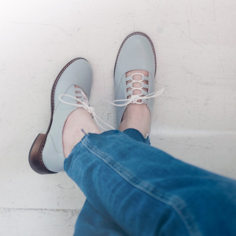 无重轻盈底!蓬松绵绵裸肌绑带鞋  全真皮 MIT  天空色 - 女款牛津鞋/乐福鞋 - 真皮 蓝色