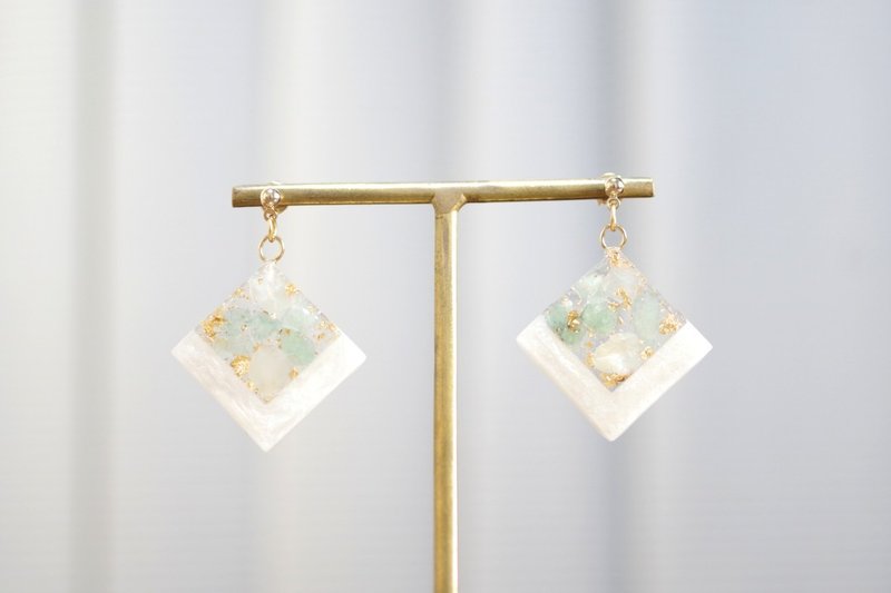 树脂艺术 方形耳环・绿风嬉游 - 耳环/耳夹 - 树脂 绿色