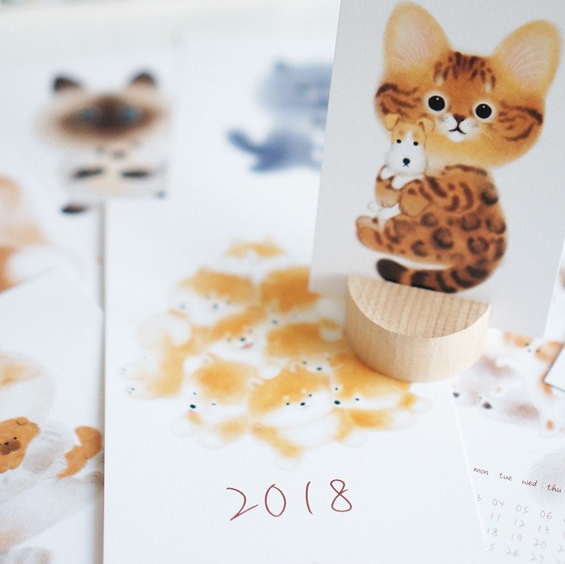 [独角森林]2018 大猫小狗暖暖抱日历 - 年历/台历 - 纸 