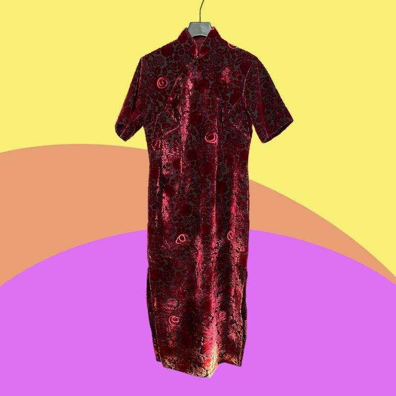 二手 红黑 植绒花 微透肤袖 双开衩 古董订制 短袖 旗袍 CA312 - 洋装/连衣裙 - 聚酯纤维 红色