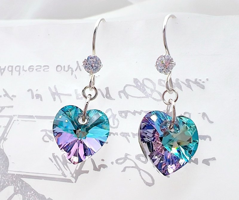 | 心之海 | 蓝粉紫光 爱心耳环 | 施华洛世奇 纯银钻耳勾 可改夹 - 耳环/耳夹 - 其他材质 多色