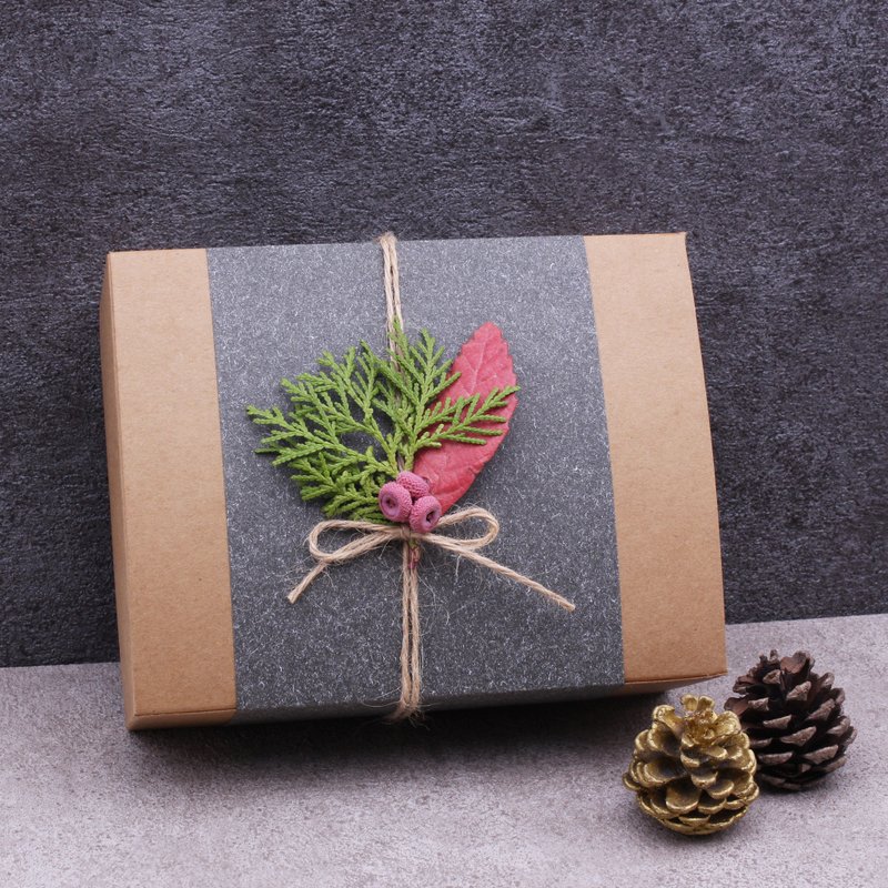 圣诞限定 免费礼物包装 （此商品不单独贩售） - 项链 - 其他金属 银色