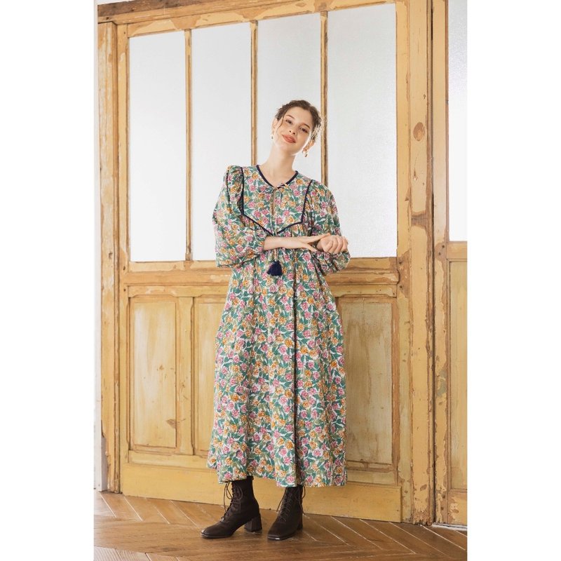 以想像与憧憬描绘的花卉图案，Petunia卡迪起毛洋装 - 洋装/连衣裙 - 棉．麻 