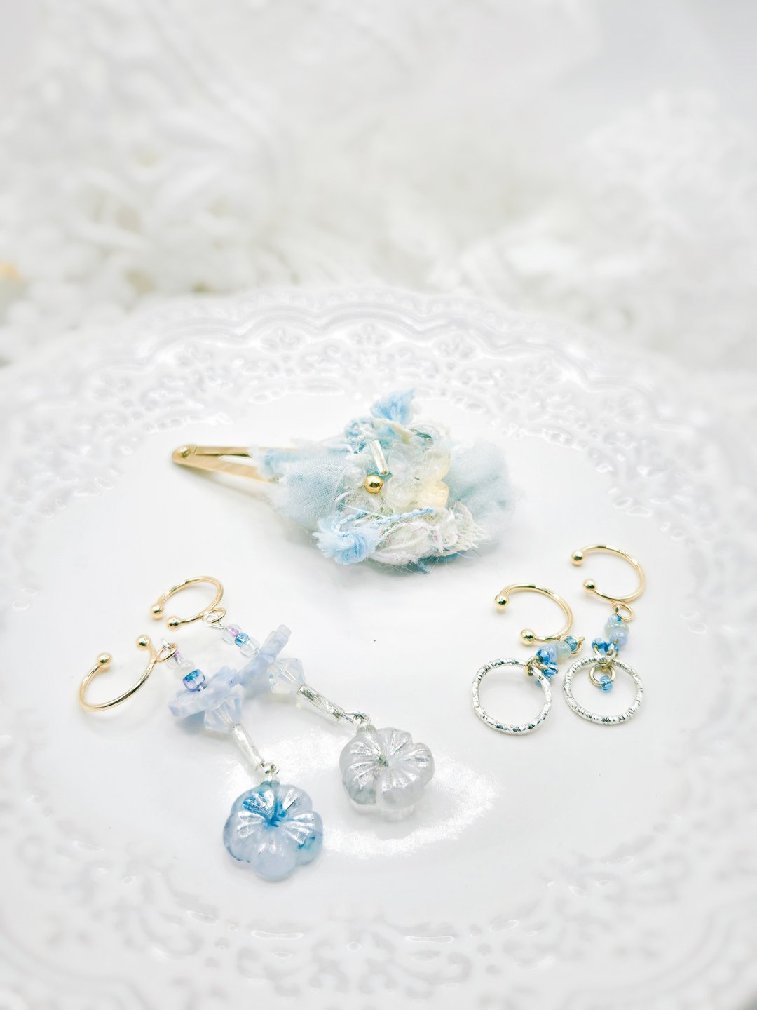 拥雪印记 手作发夹 串珠 滴胶两款耳骨夹 印象饰品 | 植椛。饰 - 耳环/耳夹 - 树脂 蓝色