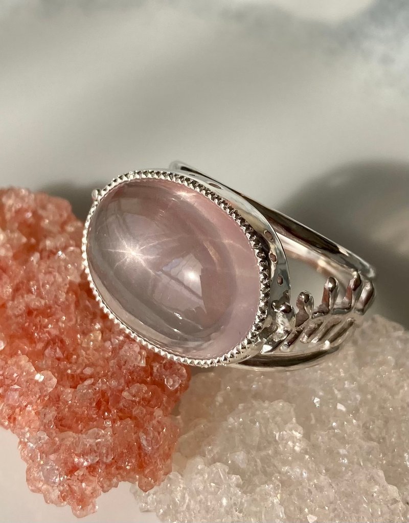 〜春阳〜 星芒玫瑰石英与月桂叶银戒指 - 戒指 - 纯银 粉红色