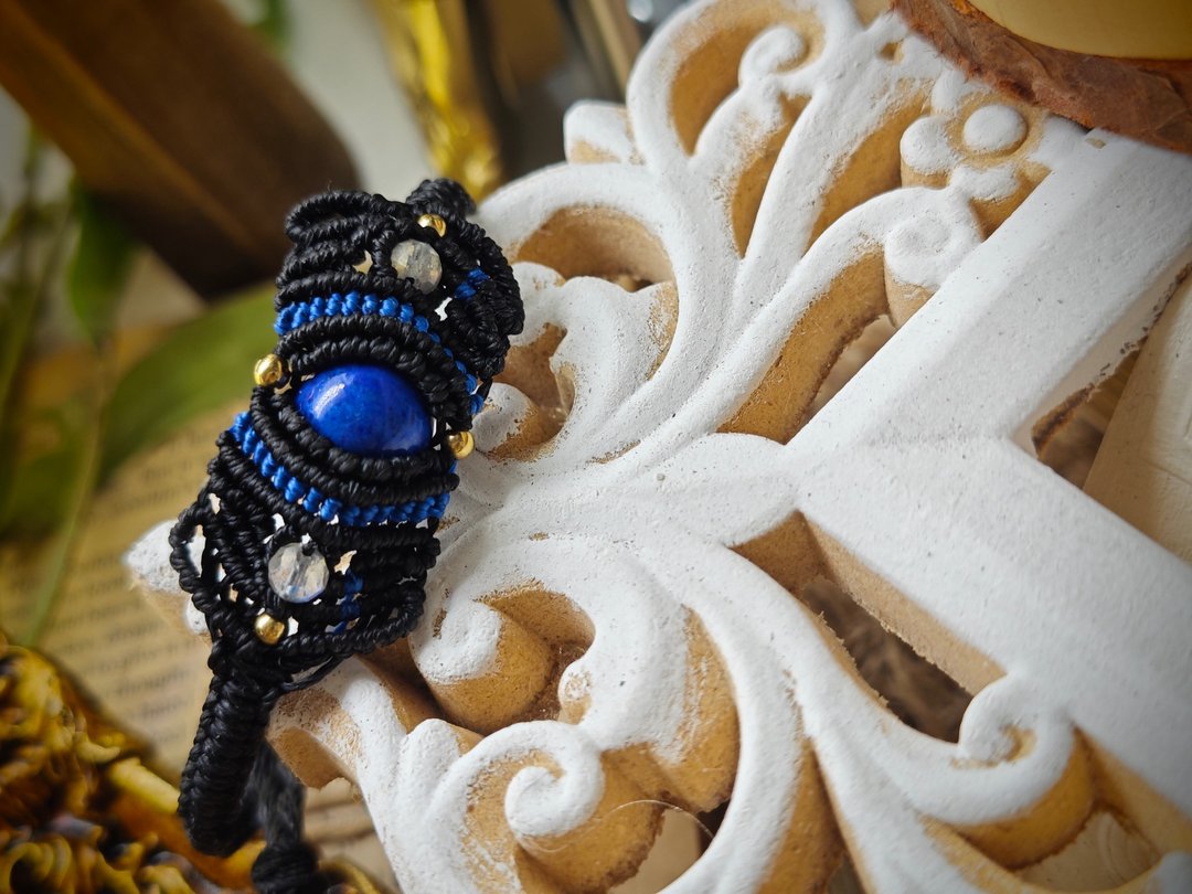 蝴蝶蓝眼 | 巴西蜡线青金水晶手镯 | macrame 手工编织 - 手链/手环 - 水晶 蓝色